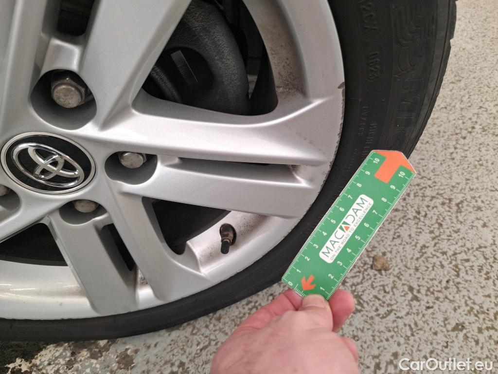  Toyota  Corolla TOYOTA  Touring Sports / 2018 / 5P / Break Hybride 122h Dynamic Business #52