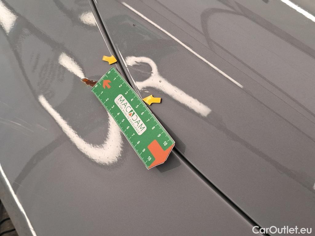  Toyota  Corolla TOYOTA  Touring Sports / 2018 / 5P / Break Hybride 122h Dynamic Business #24