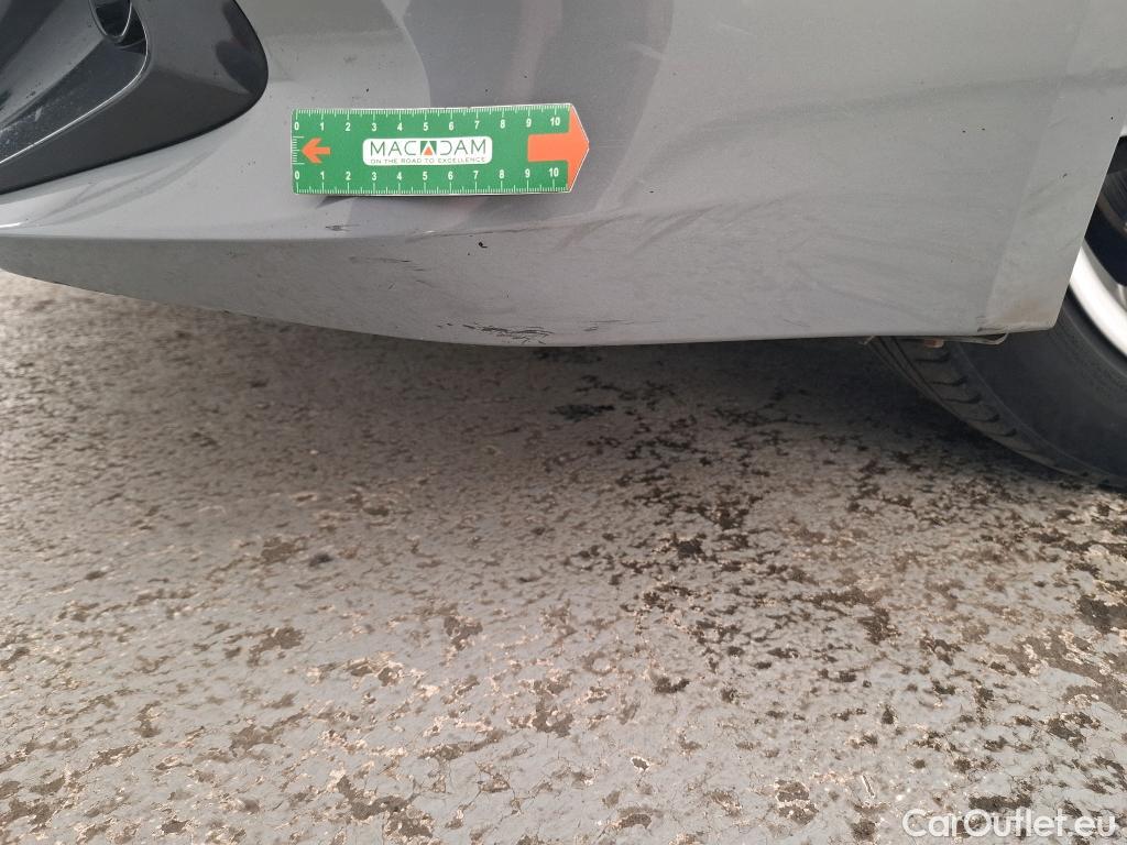  Toyota  Corolla TOYOTA  Touring Sports / 2018 / 5P / Break Hybride 122h Dynamic Business #40