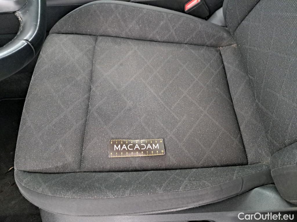  Volkswagen  Golf  VOLKSWAGEN / 2020 / 5P / Berline 2.0 TDI SCR 115 DSG7 LIFE SOCI BUSINESS #10