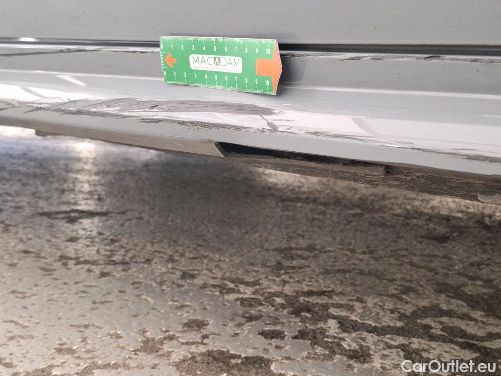  Toyota  Corolla TOYOTA  Touring Sports / 2018 / 5P / Break Hybride 122h Dynamic Business #13