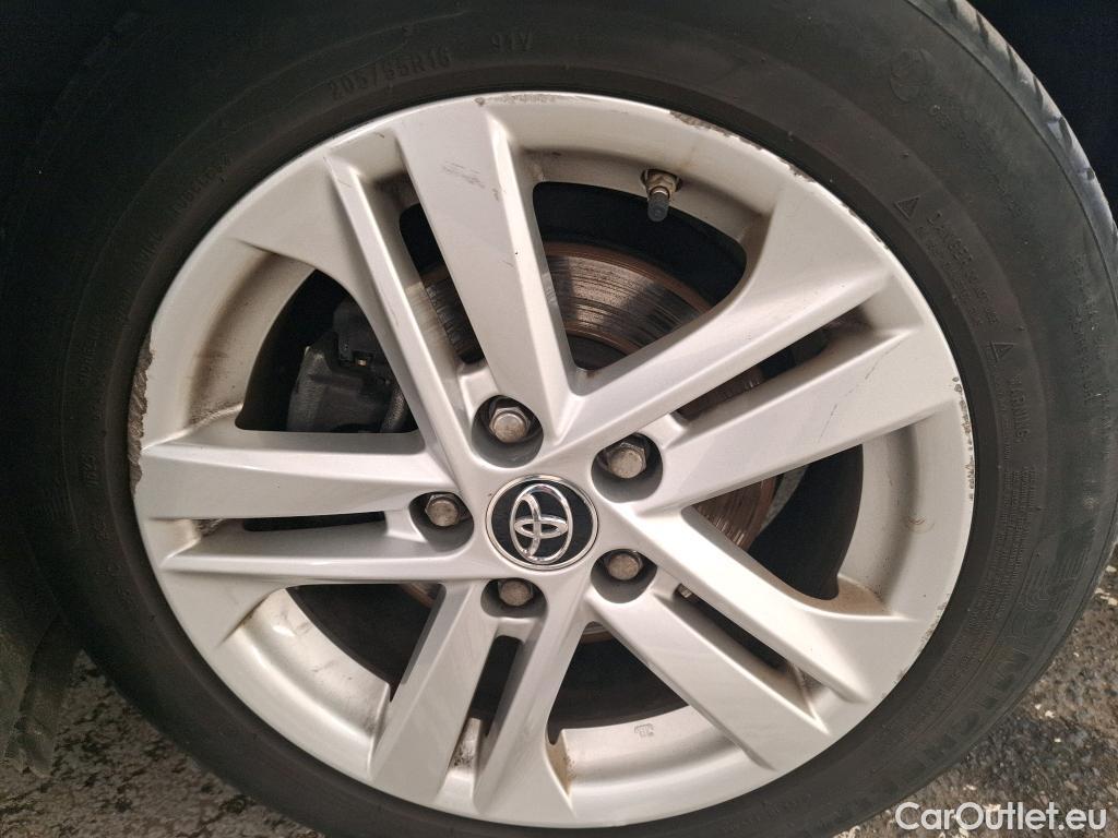  Toyota  Corolla TOYOTA  Touring Sports / 2018 / 5P / Break Hybride 122h Dynamic Business #46