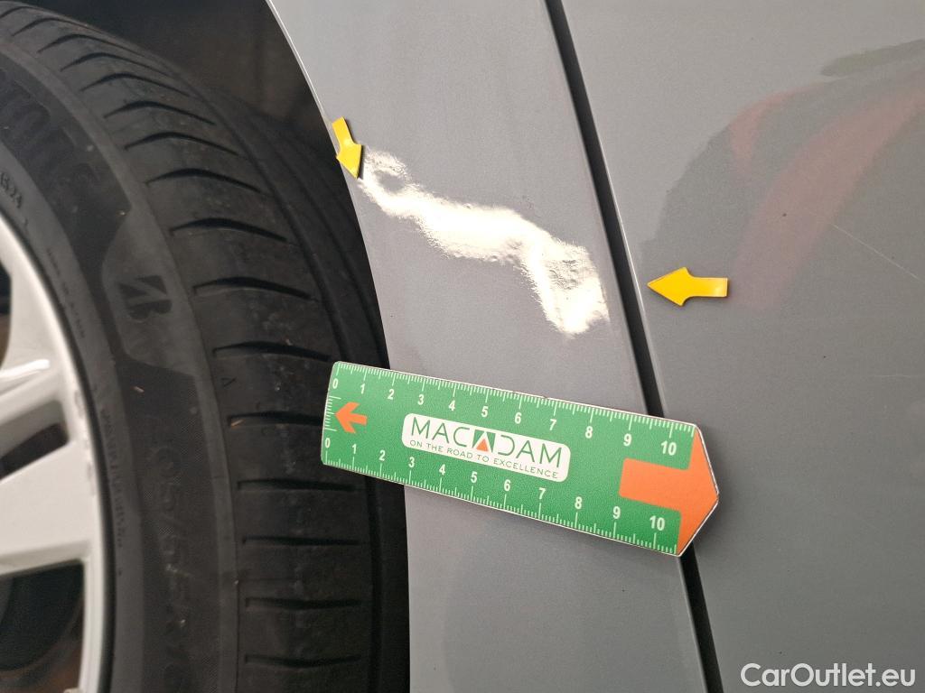  Toyota  Corolla TOYOTA  Touring Sports / 2018 / 5P / Break Hybride 122h Dynamic Business #19