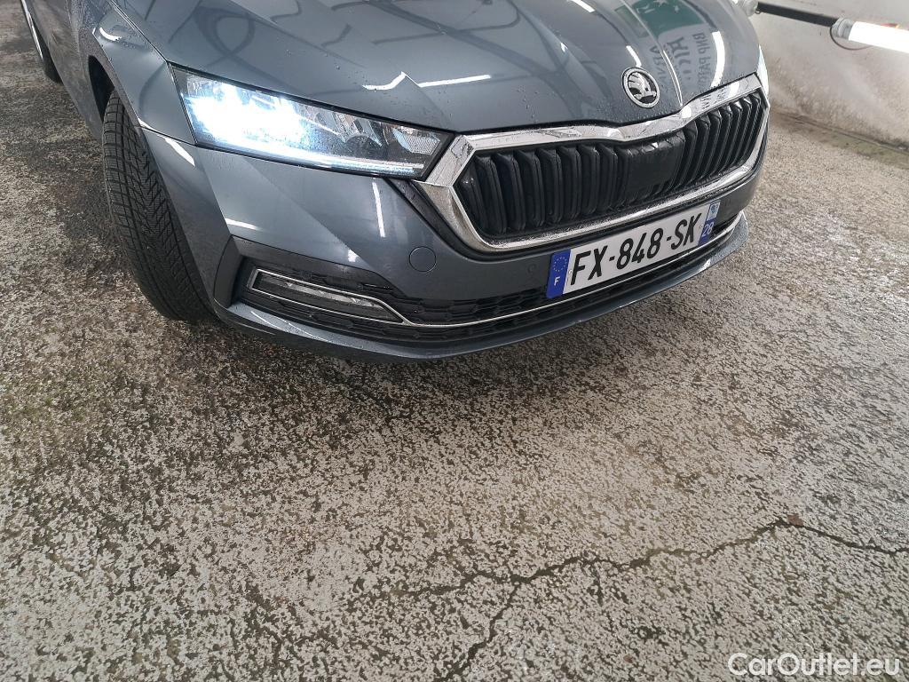  Skoda  Octavia  Combi Style 2.0 TDI 150CV BVA7 E6d #3