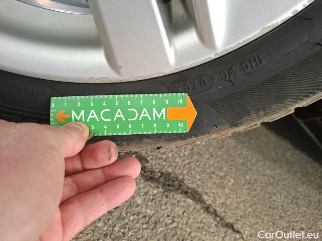  Toyota  Corolla TOYOTA  Touring Sports / 2018 / 5P / Break Hybride 122h Dynamic Business Beyond Zer #15