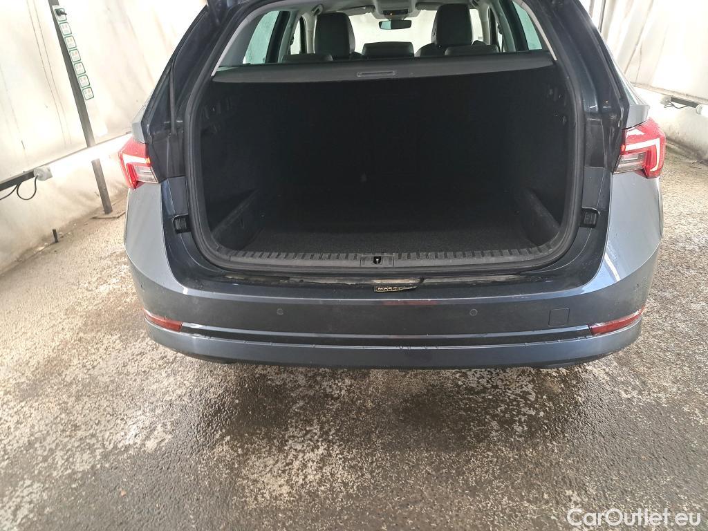  Skoda  Octavia  Combi Style 2.0 TDI 150CV BVA7 E6d #7