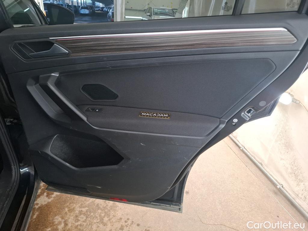  Volkswagen  Tiguan VOLKSWAGEN  Allspace / 2021 / 5P / SUV 1.5 TSI 150 DSG7 LIFE BUSINESS #47