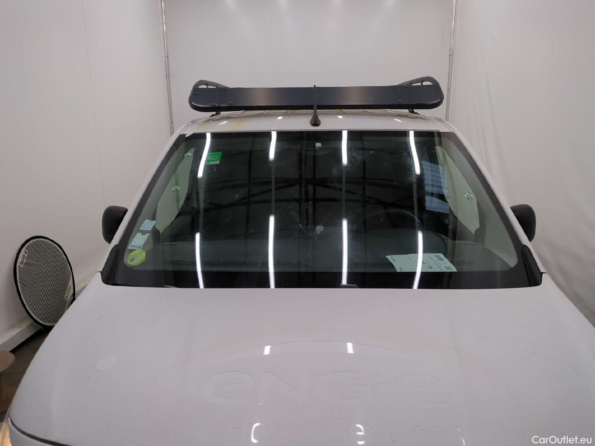  Citroen  Berlingo  Fourgon Club XL 950 1.5 BlueHDi 100CV BVM5 E6dT #5