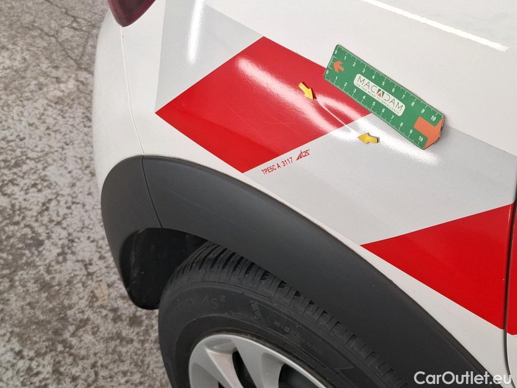  Citroen  C3  Société Feel 1.5 BlueHDI 100CV BVM5 E6dT #2