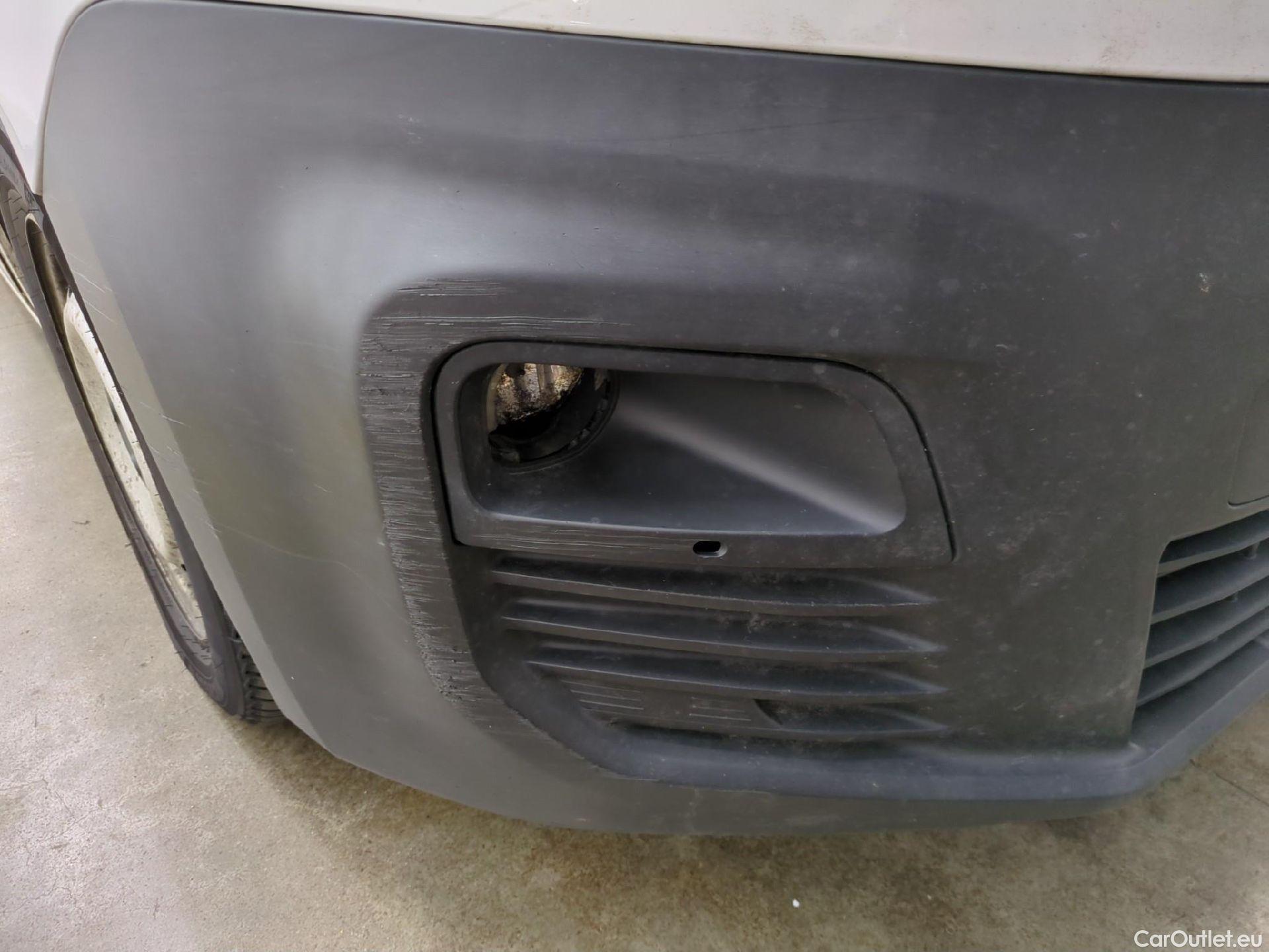  Citroen  Berlingo  Fourgon Club XL 950 1.5 BlueHDi 100CV BVM5 E6dT #32