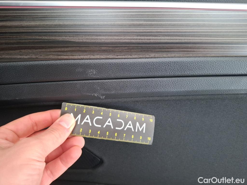  Volkswagen  Tiguan VOLKSWAGEN  Allspace / 2021 / 5P / SUV 1.5 TSI 150 DSG7 LIFE BUSINESS #50