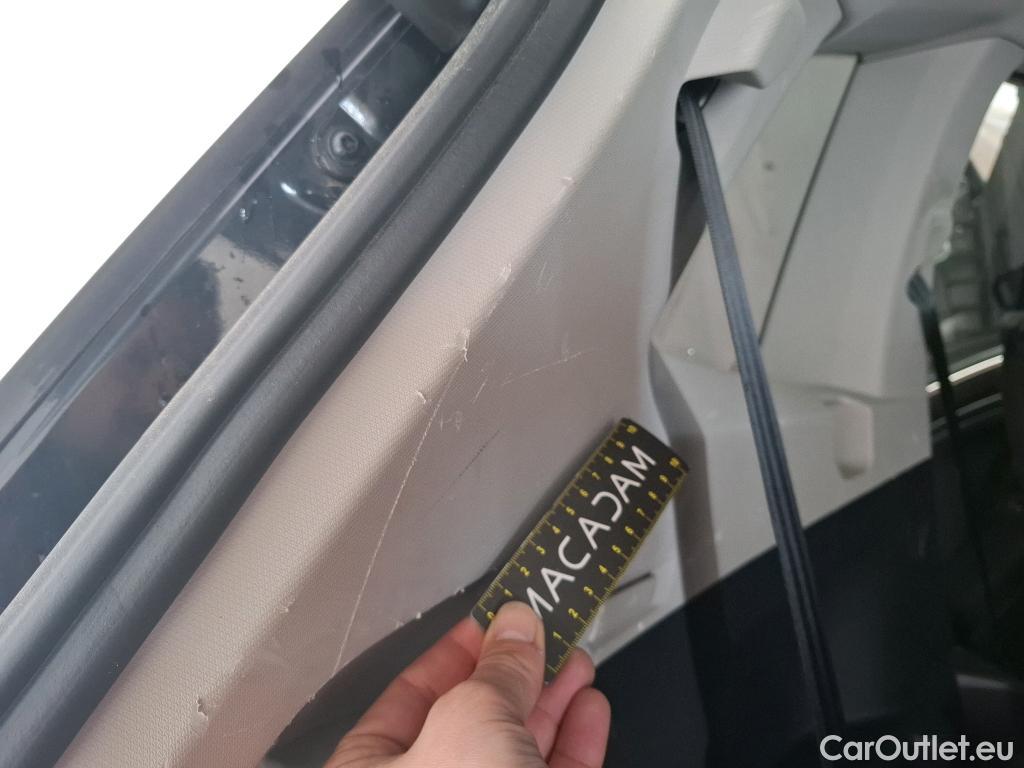  Volkswagen  Tiguan VOLKSWAGEN  Allspace / 2021 / 5P / SUV 1.5 TSI 150 DSG7 LIFE BUSINESS #36