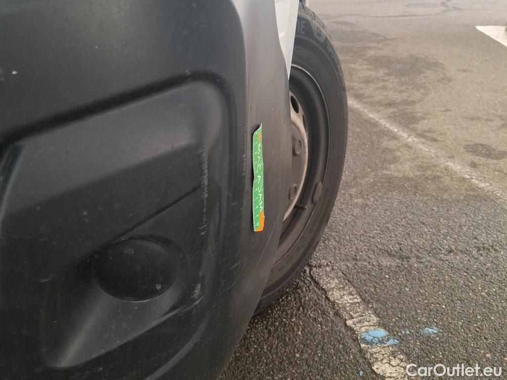  Citroen  Jumpy CITROEN  / 2016 / 4P / Fourgon tôlé M BlueHDi 100 S&S BVM6 Club #25