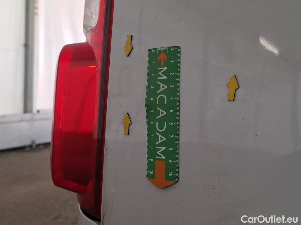  Citroen  Jumpy CITROEN  / 2016 / 4P / Fourgon tôlé M BlueHDi 100 S&S BVM6 Club #52