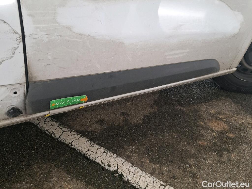  Citroen  Jumpy CITROEN  / 2016 / 4P / Fourgon tôlé M BlueHDi 100 S&S BVM6 Club #46