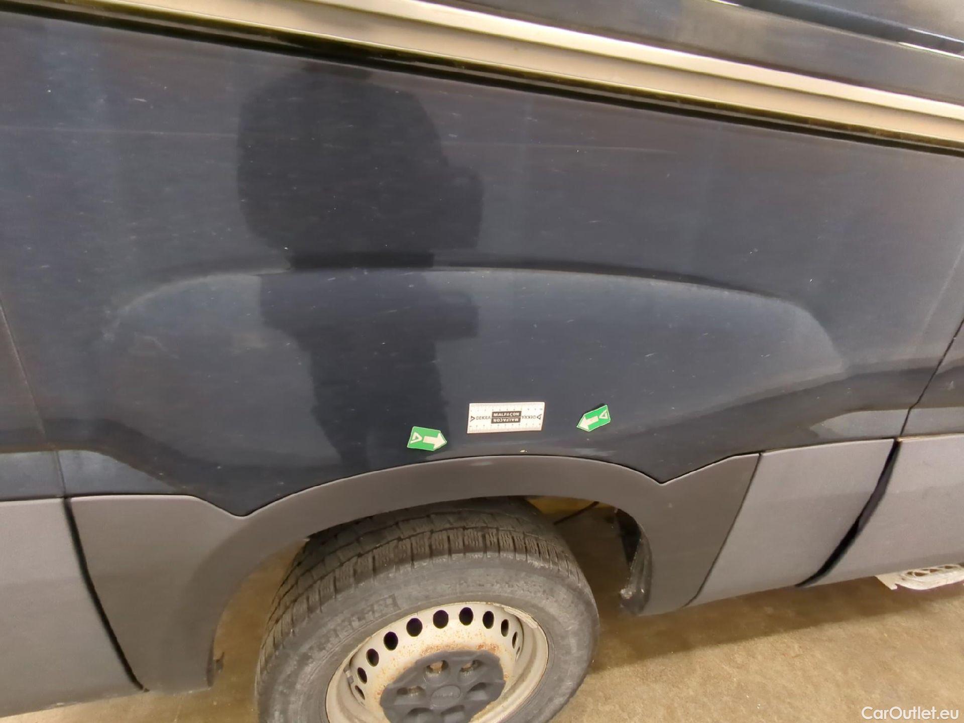  Iveco  Daily IVECO  VU 4p Fourgon 2.3 35S16A8 V11 H2 3520 #17