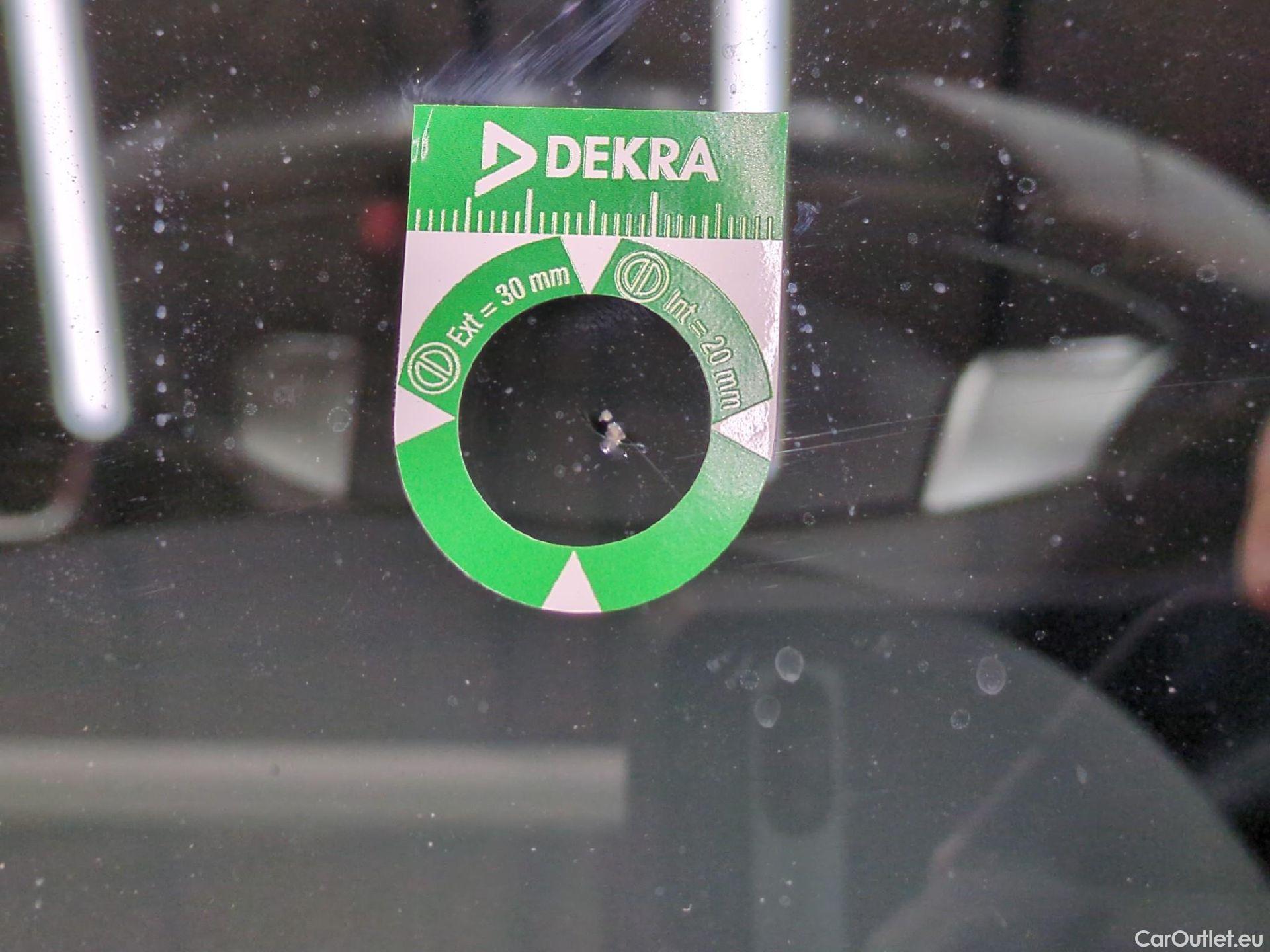  Nissan  Navara NISSAN  / 2015 / 4P / Pick-up King-Cab 2.3 dCi 160 N-CONNECTA #1