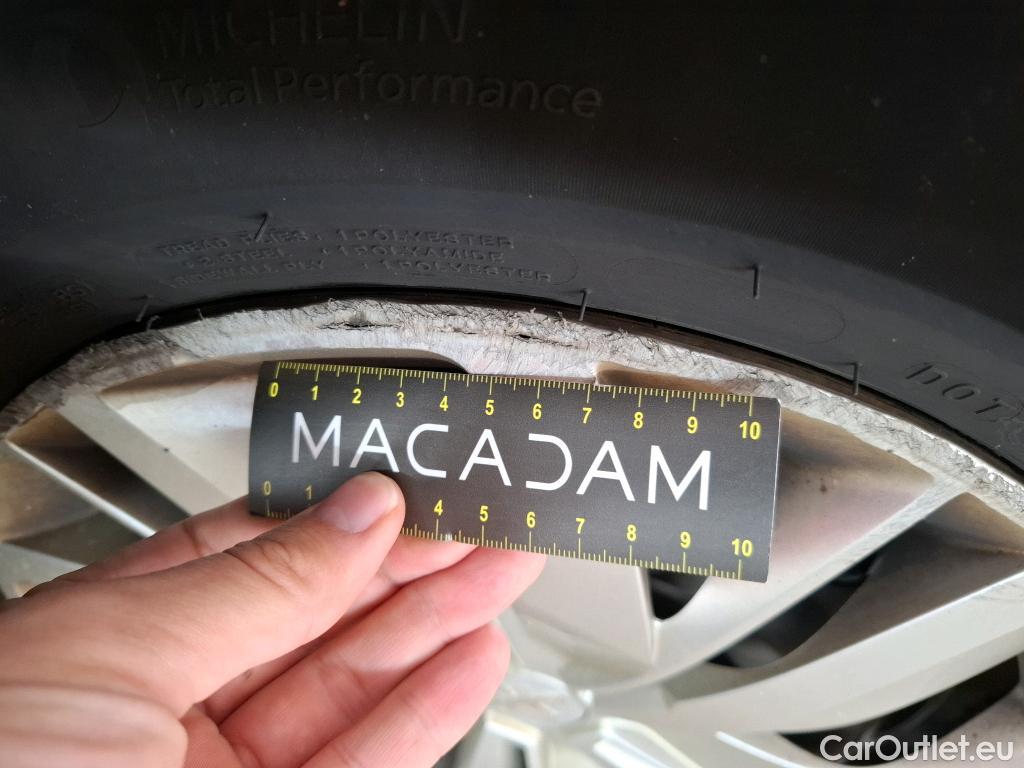  Peugeot  208  Premium 1.5 HDi 100CV BVM6 E6d #19