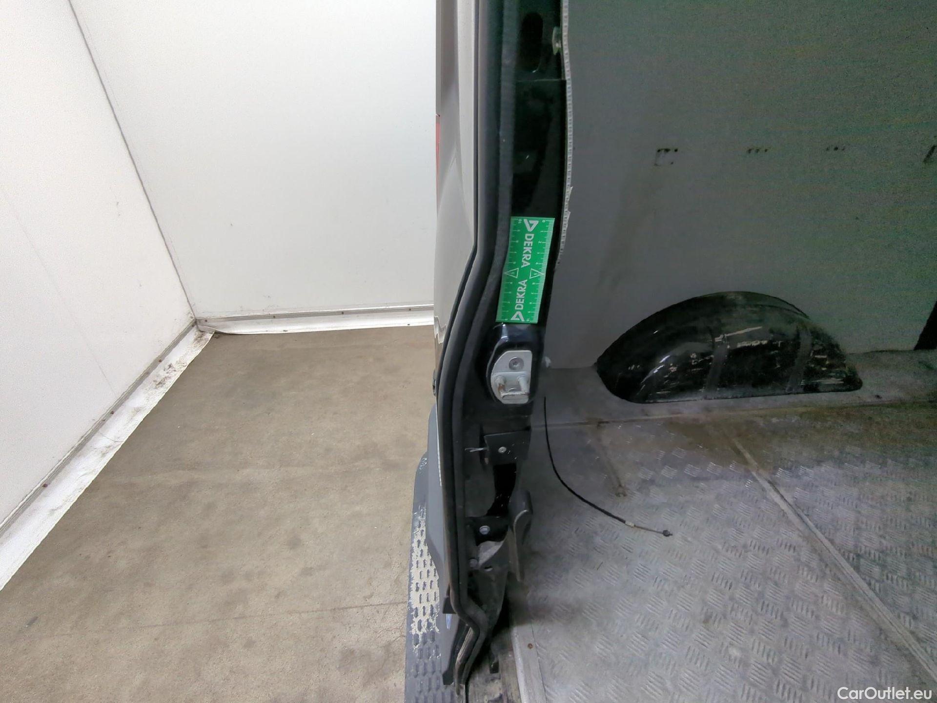  Iveco  Daily IVECO  VU 4p Fourgon 2.3 35S16A8 V11 H2 3520 #6