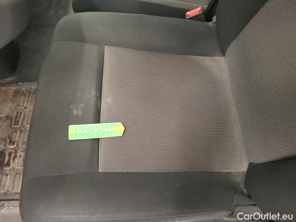  Citroen  Jumpy CITROEN  / 2016 / 4P / Fourgon tôlé M BlueHDi 100 S&S BVM6 Club #64