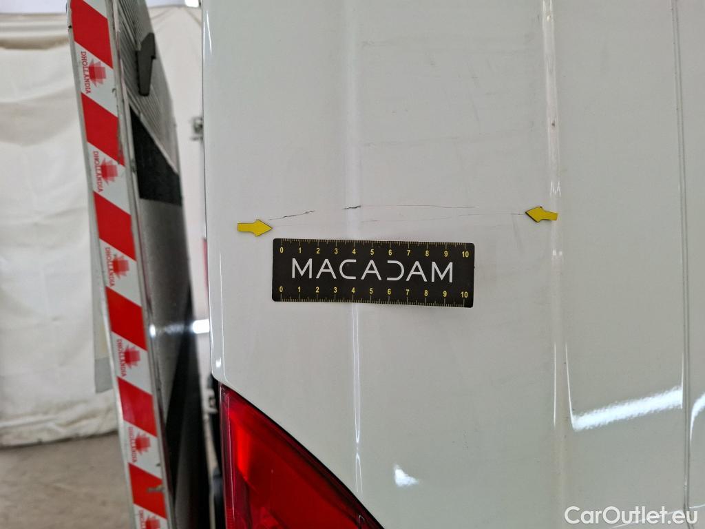  Peugeot  Boxer PEUGEOT  VU 4p Fourgon BLUEHDI 130 S&S PREMIUM 335 L3H2 #37