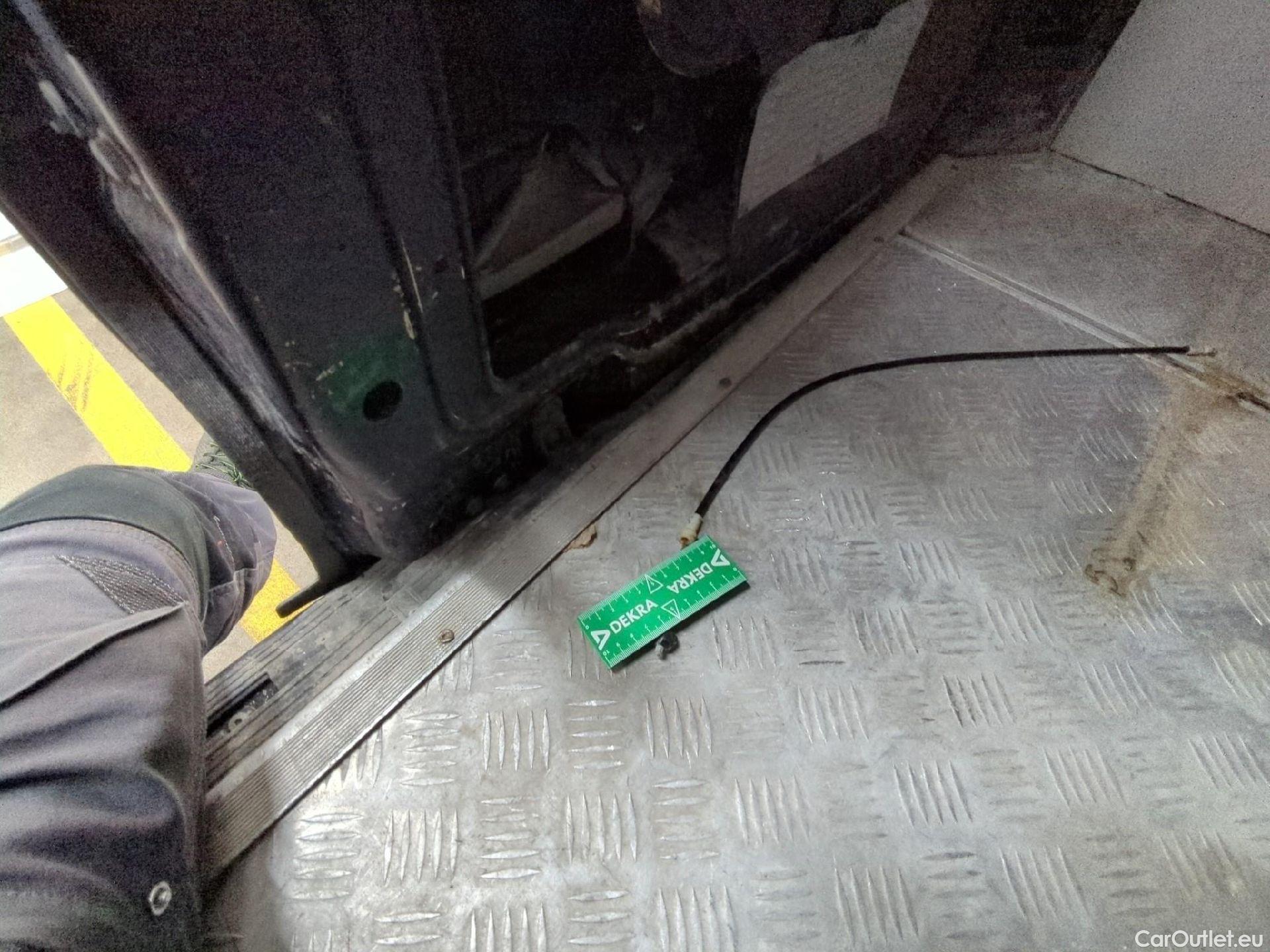  Iveco  Daily IVECO  VU 4p Fourgon 2.3 35S16A8 V11 H2 3520 #8