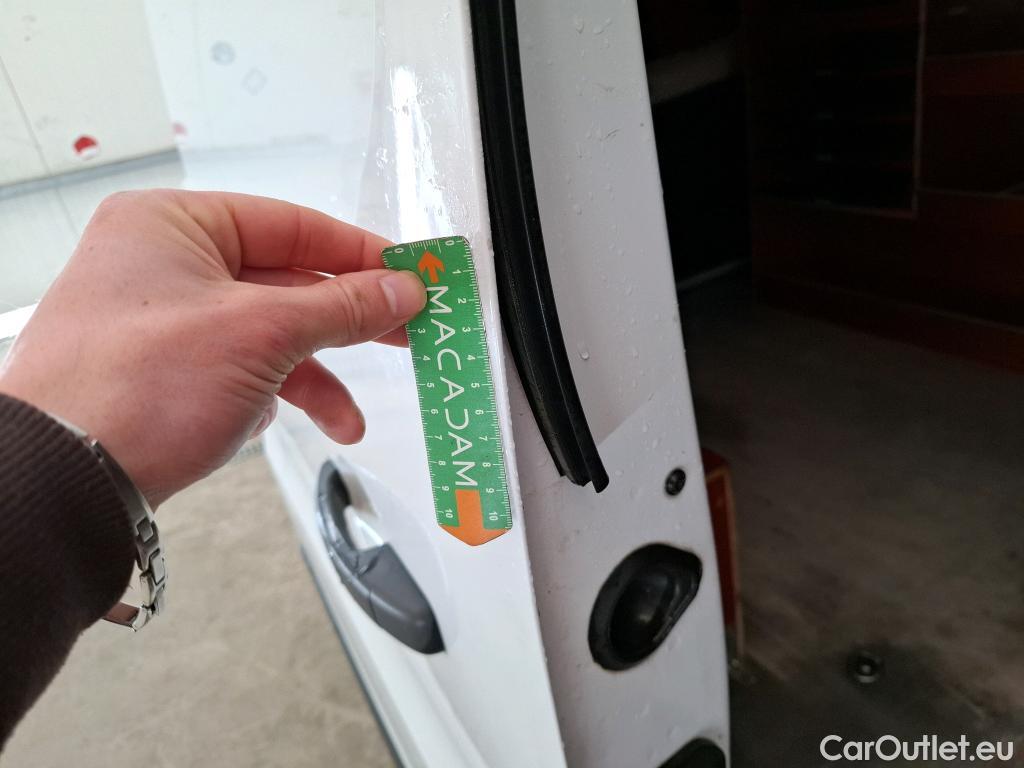  Renault  Trafic  Furgon Grand Confort L1H1 1200 1.6 dCi 125CV BVM6 E6 #20