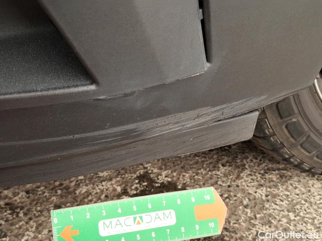  Renault  Trafic  Fourgon L2H1 3T Grand Confort 2.0 dCi 130CV BVM6 E6d #26