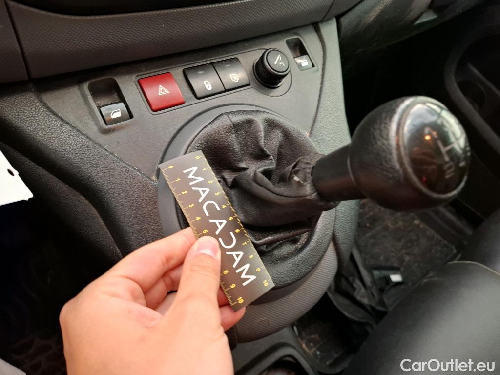  Peugeot  Partner  L1 Premium Pack 1.6 HDi 100CV BVM5 E6 #57