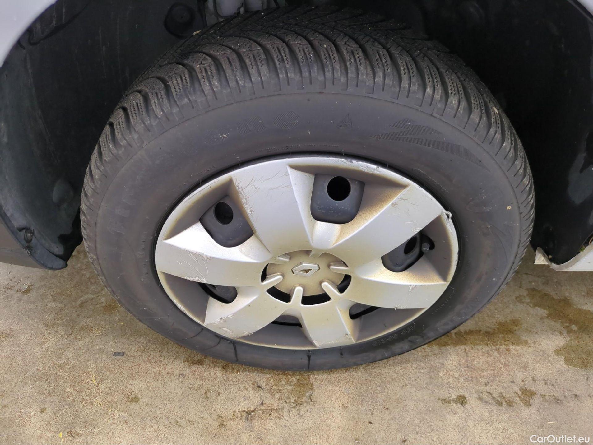  Renault  Kangoo  Express Grand Confort (L1) 1.5 dCi 90CV BVM5 E6 #24