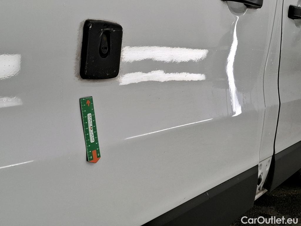  Renault  Trafic  Fourgon L2H1 3T Grand Confort 2.0 dCi 130CV BVM6 E6d #16