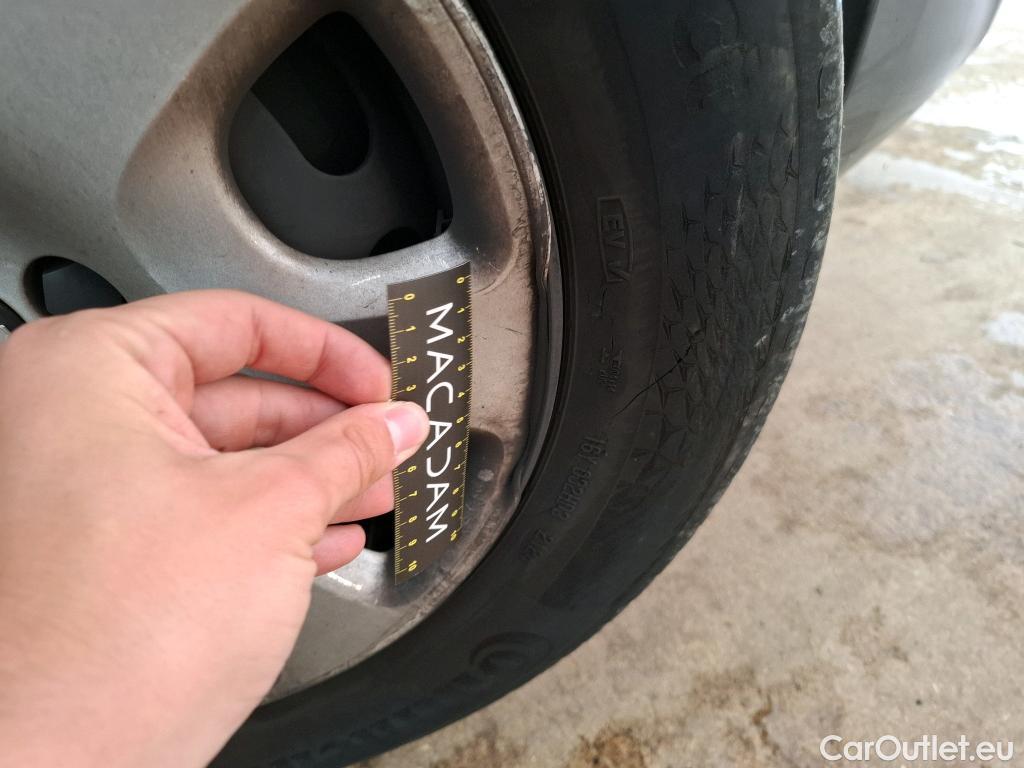  Peugeot  Partner  L1 Premium Pack 1.6 HDi 100CV BVM5 E6 #61