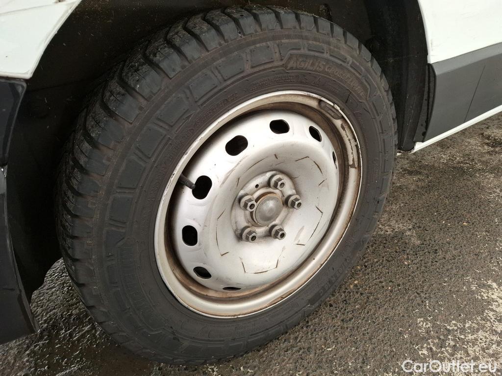  Renault  Trafic  Fourgon L2H1 3T Grand Confort 2.0 dCi 130CV BVM6 E6d #23