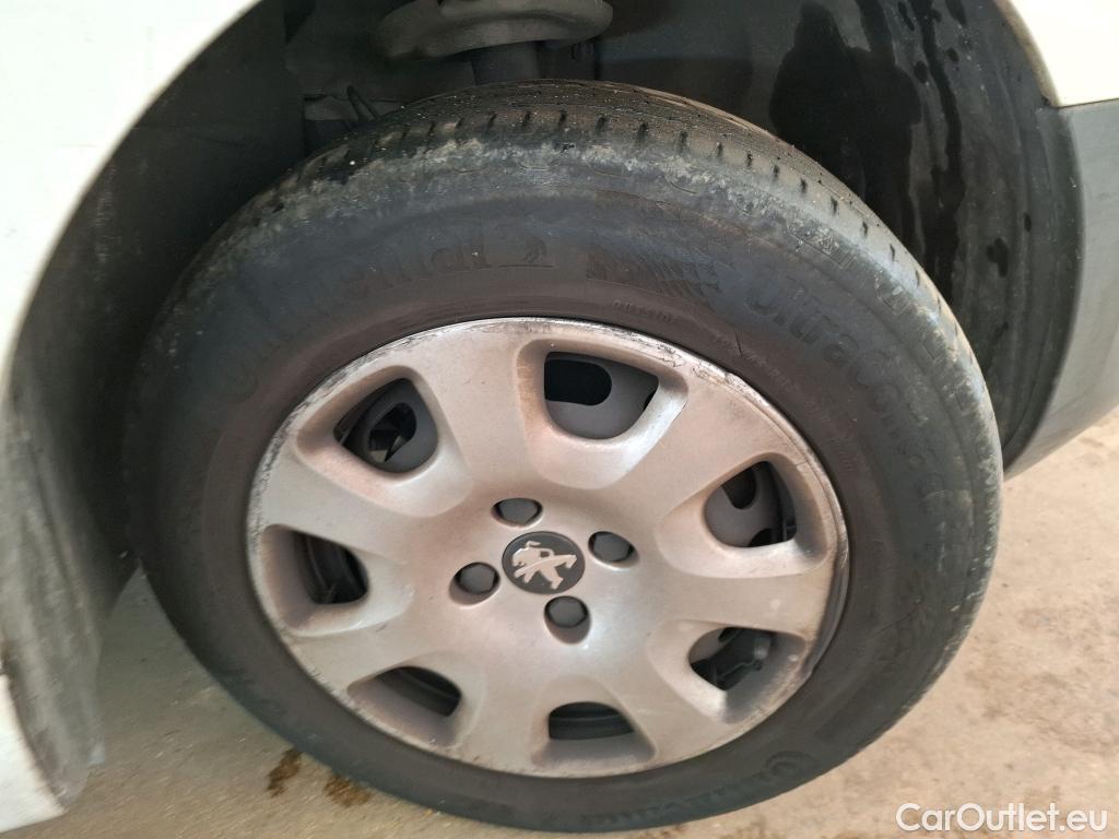  Peugeot  Partner  L1 Premium Pack 1.6 HDi 100CV BVM5 E6 #41