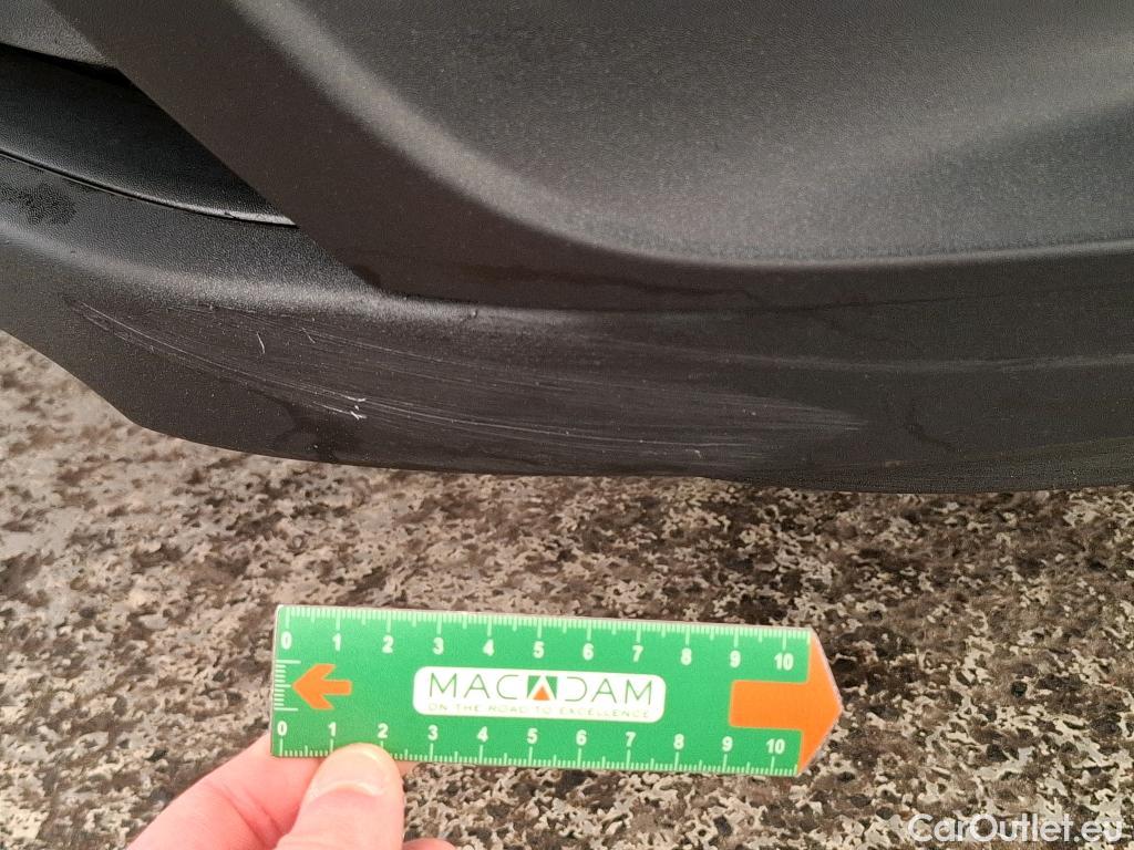  Renault  Trafic  Fourgon L2H1 3T Grand Confort 2.0 dCi 130CV BVM6 E6d #27