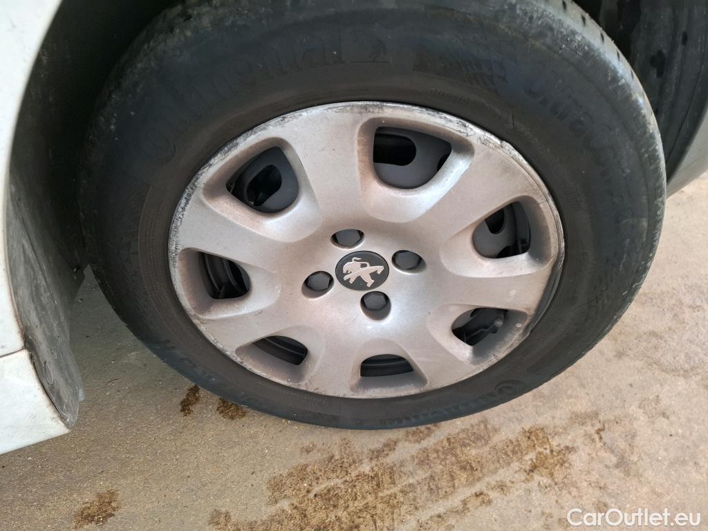  Peugeot  Partner  L1 Premium Pack 1.6 HDi 100CV BVM5 E6 #60