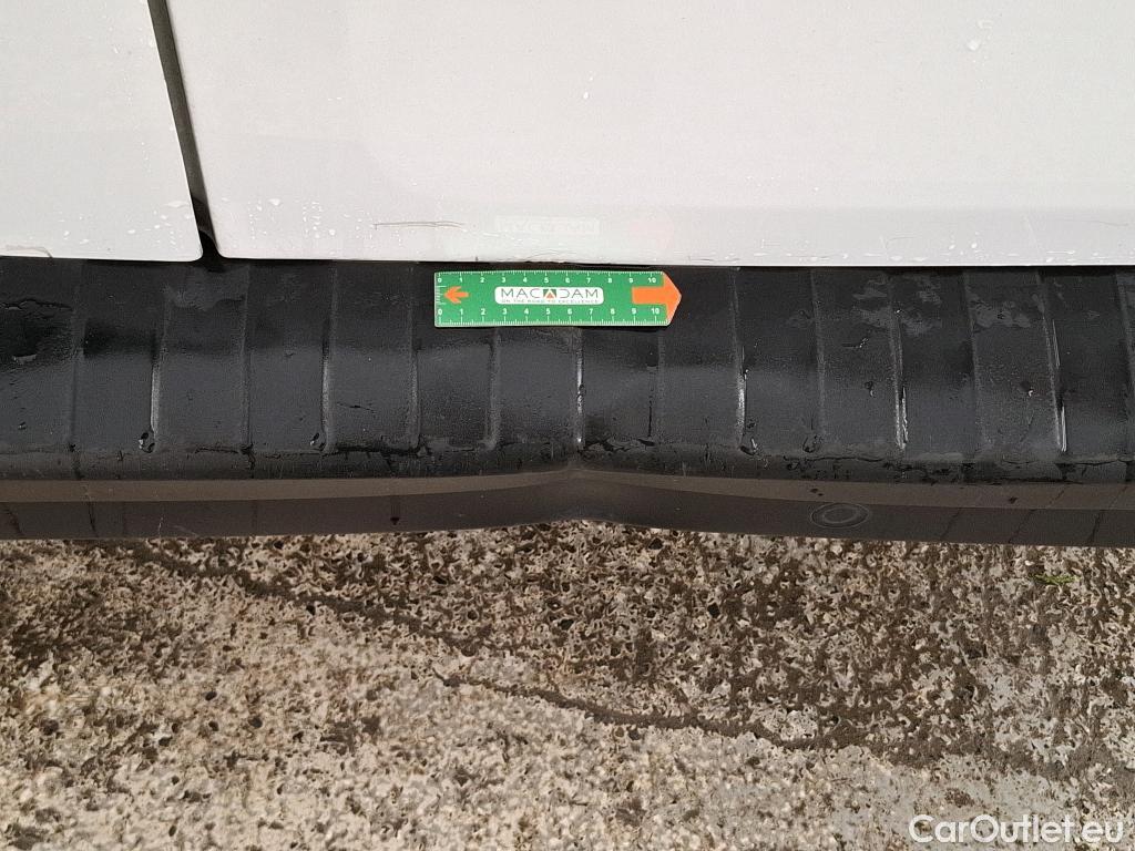  Renault  Trafic  Fourgon L2H1 3T Grand Confort 2.0 dCi 130CV BVM6 E6d #2