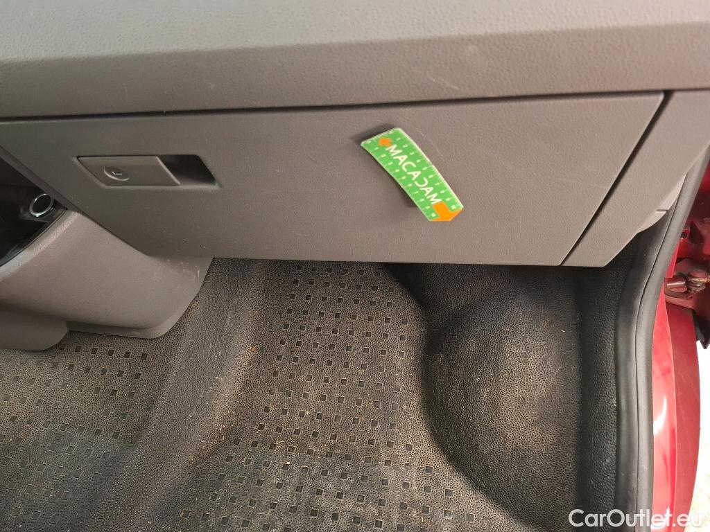  Volkswagen  Transporter VOLKSWAGEN  / 2019 / 4P / Fourgon tôlé 2.0 TDi 150 DSG7 L1H1 Business Line #42