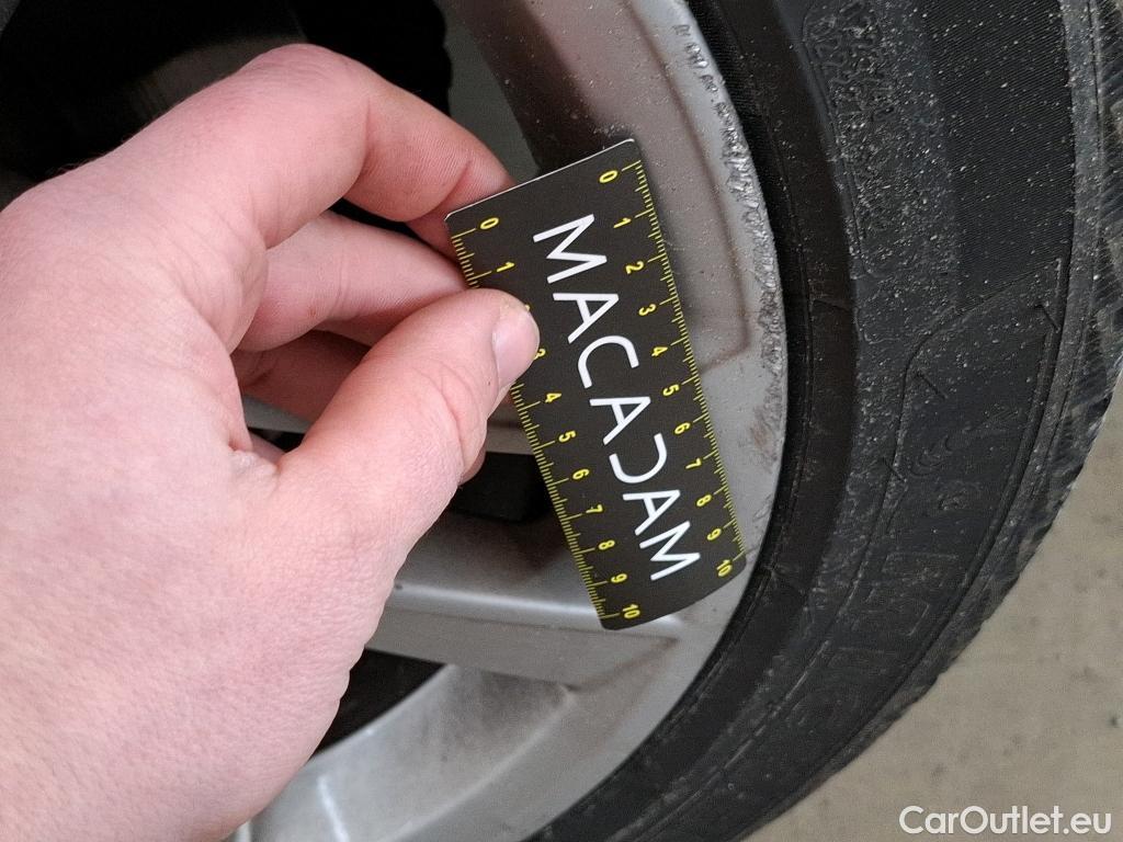  Audi  A3  Berline 35 TDI Business Line 2.0 TDI 150CV BVA7 E6d #9