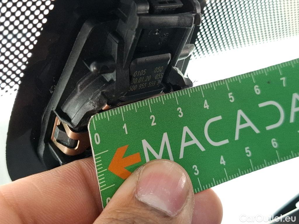  Volkswagen  Transporter VOLKSWAGEN  / 2019 / 4P / Fourgon tôlé 2.0 TDi 150 DSG7 L1H1 Business Line #24