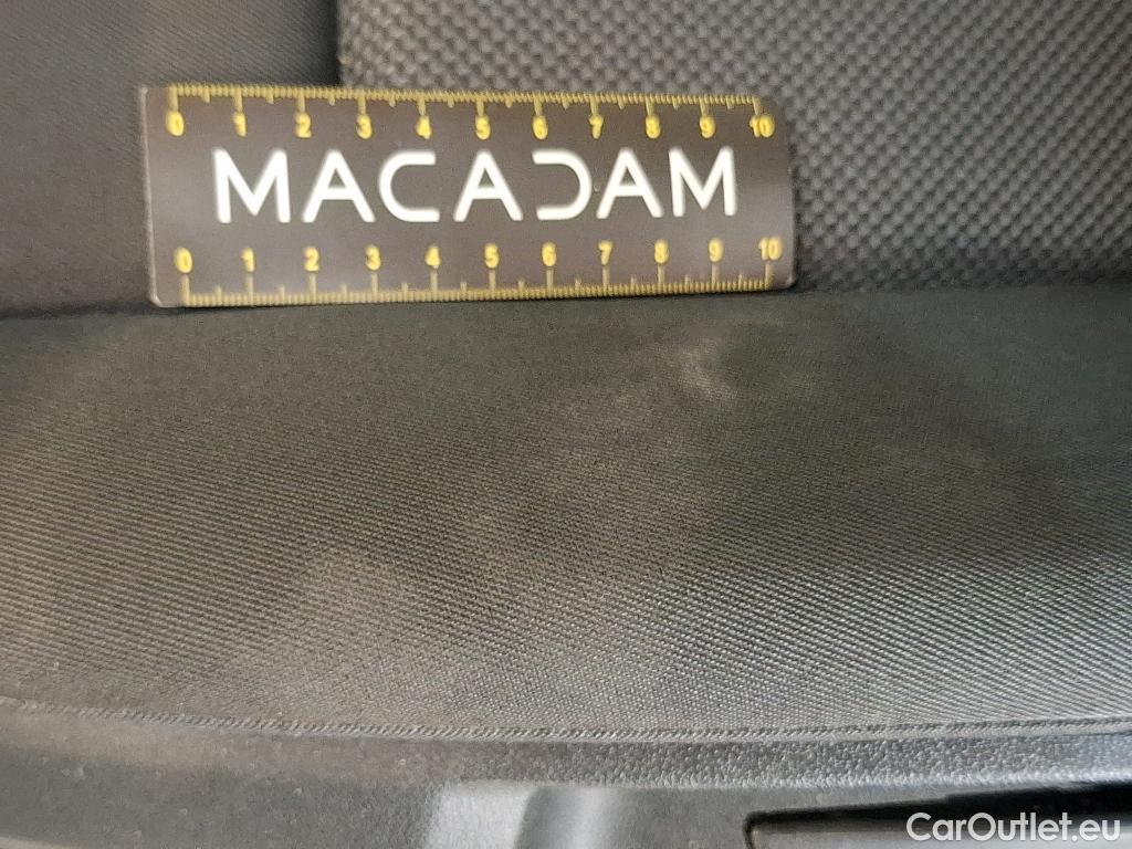  Audi  A3  Berline 35 TDI Business Line 2.0 TDI 150CV BVA7 E6d #20