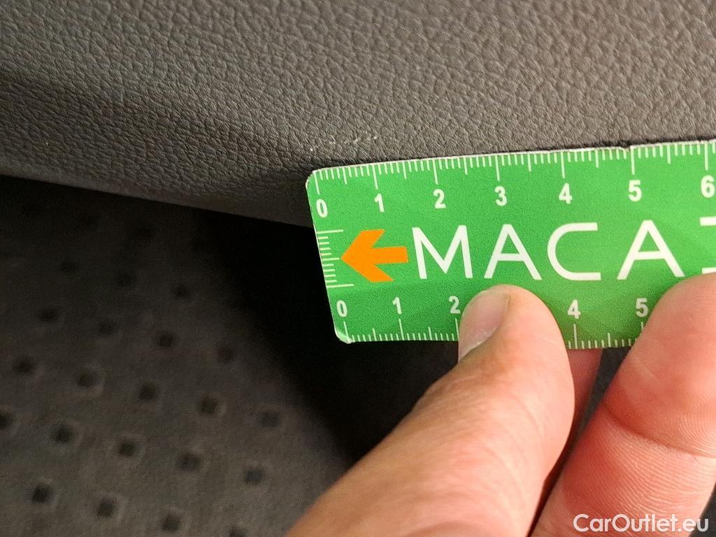  Volkswagen  Transporter VOLKSWAGEN  / 2019 / 4P / Fourgon tôlé 2.0 TDi 150 DSG7 L1H1 Business Line #46