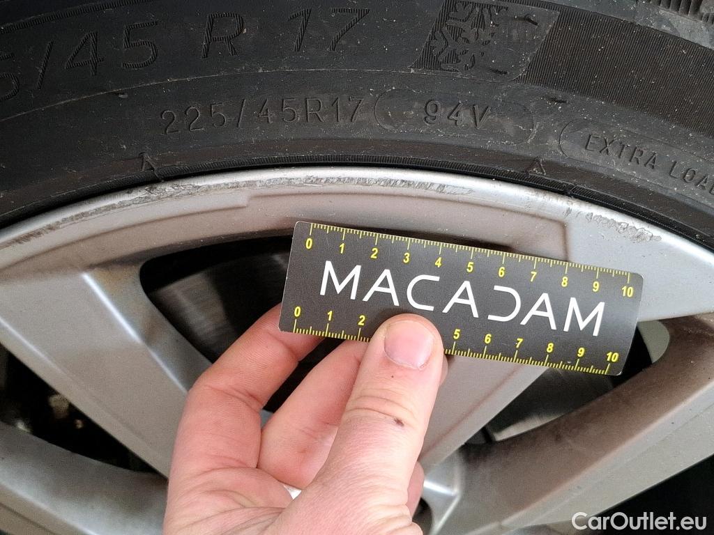  Audi  A3  Berline 35 TDI Business Line 2.0 TDI 150CV BVA7 E6d #5