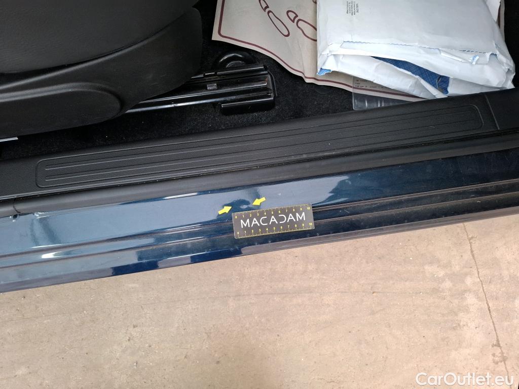  Fiat  500 FIAT   2015 3P  Berline Hybrid 10 BSG 70 ch Dolcevita #58