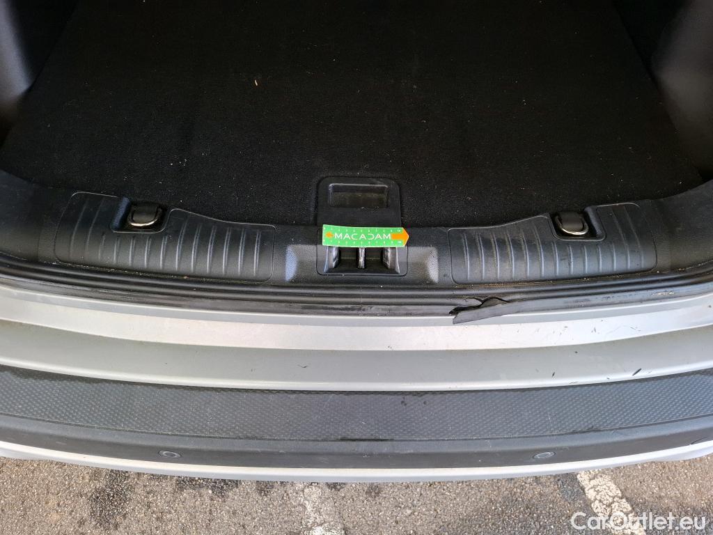  Ford  Kuga FORD  / 2019 / 5P / SUV 2.5 190 hybrid Flexifuel Pshift Titanium #64