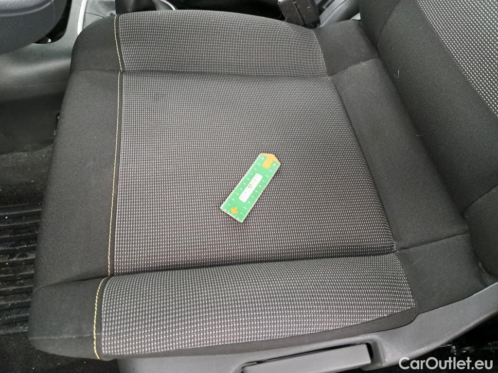  Citroen  C3  Max 1.2 PureTech 80CV BVM5 6E #2