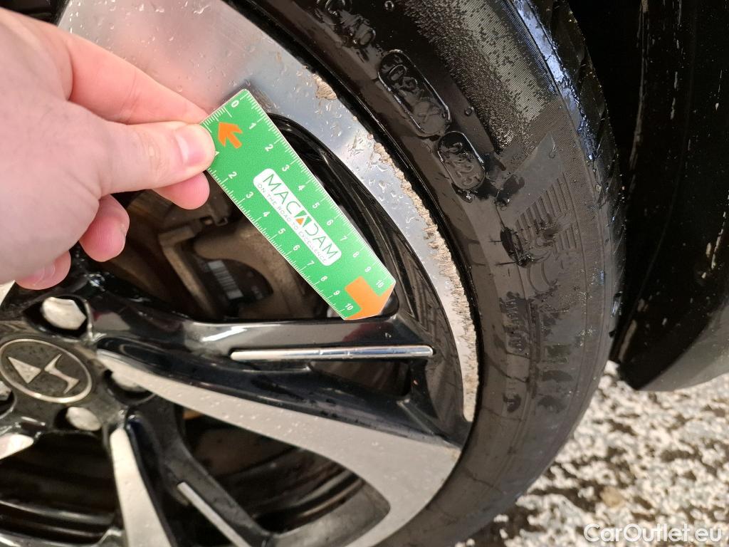  DS  DS7 DS DS 7 Crossback / 2017 / 5P / SUV E-TENSE 4x4 Grand Chic #3