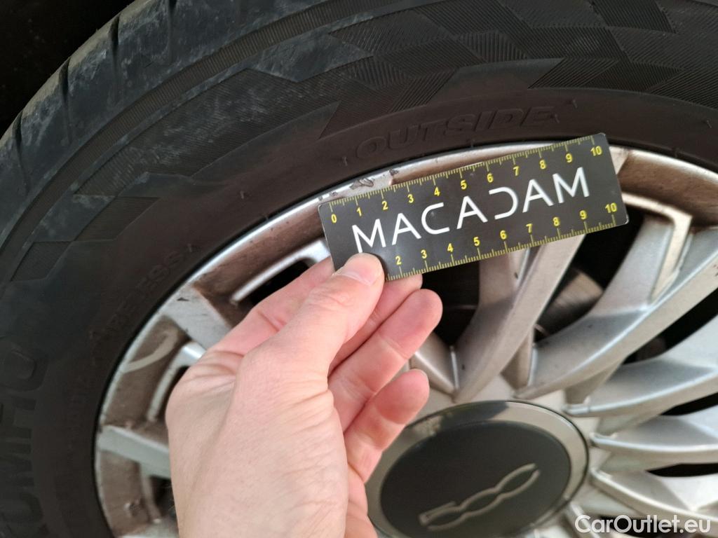  Fiat  500 FIAT   2015 3P  Berline Hybrid 10 BSG 70 ch Dolcevita #48