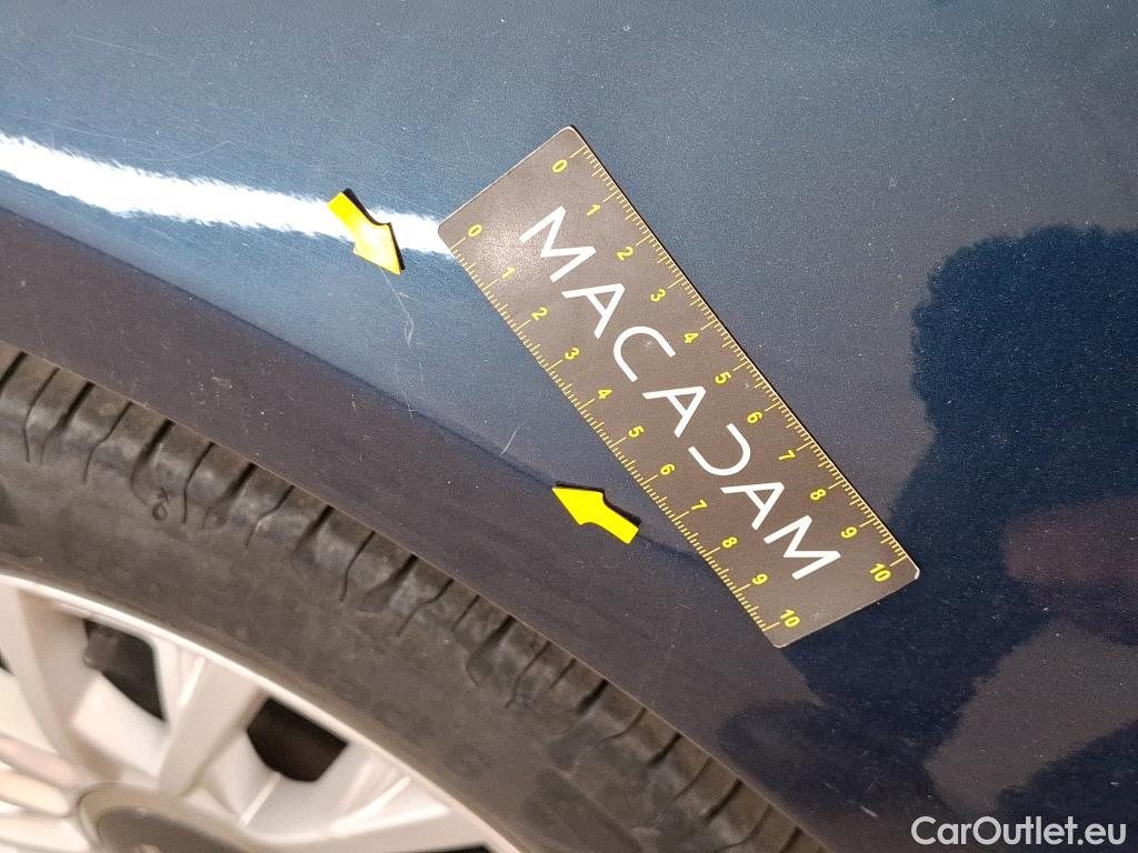  Fiat  500 FIAT   2015 3P  Berline Hybrid 10 BSG 70 ch Dolcevita #30