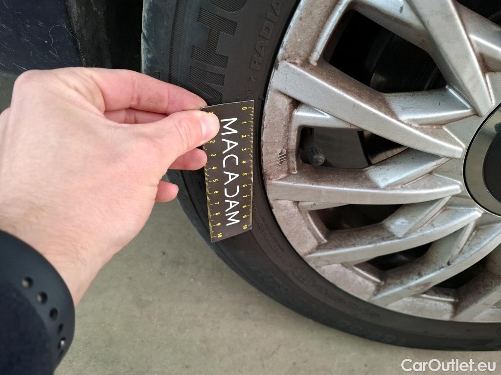  Fiat  500 FIAT   2015 3P  Berline Hybrid 10 BSG 70 ch Dolcevita #49